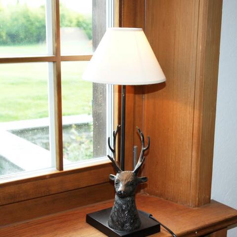 Stag lamp